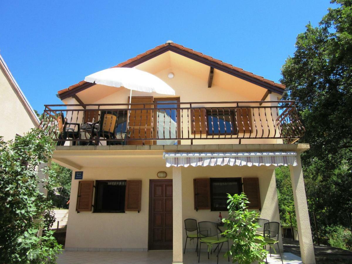 Apartmani Gracijela Karlobag Extérieur photo