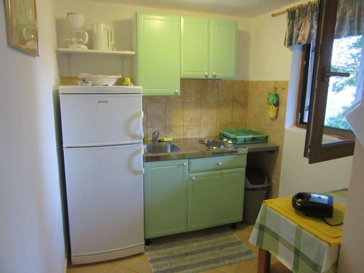 Apartmani Gracijela Karlobag Extérieur photo